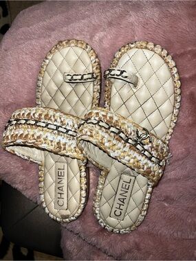Chanel Raffia Lambskin Woven Chain CC Toe Ring Sandals